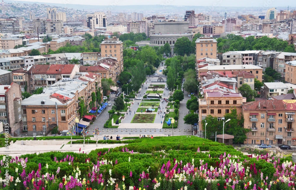 Armenia invites Turkish companies to invest