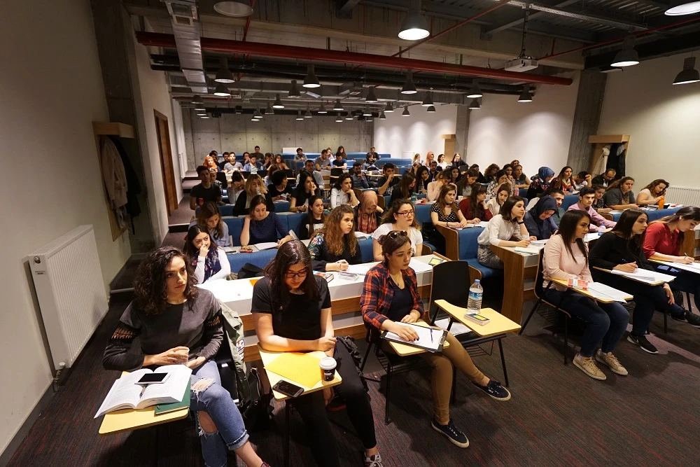 Turkish universities hit record high, welcoming 340,000 foreign students