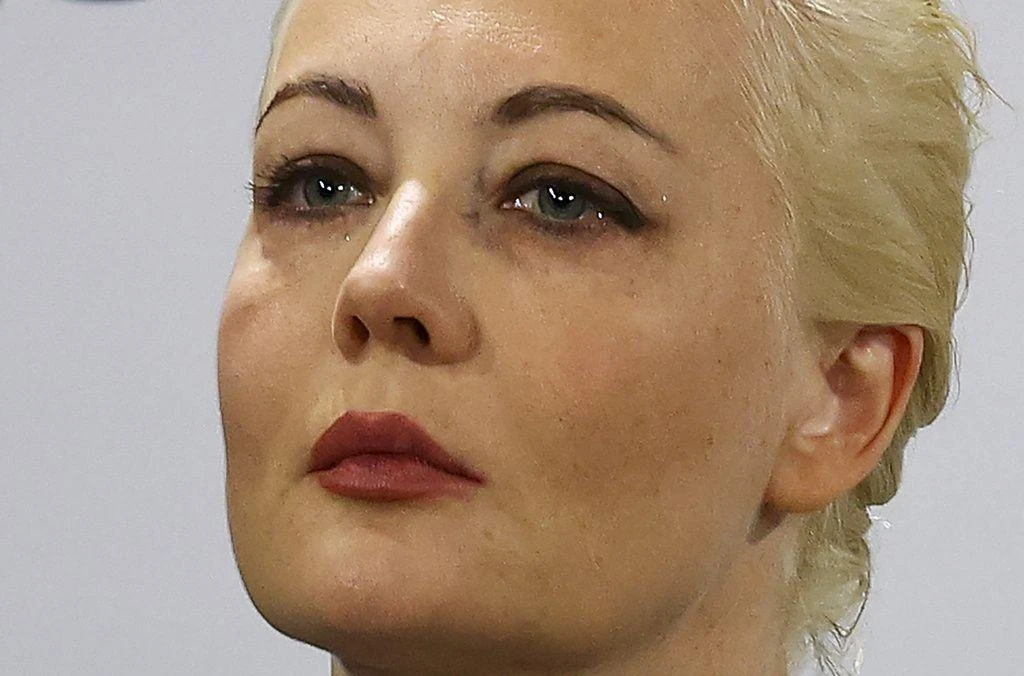 Navalny's widow accuses Putin of "Satanism" as body finally released to family