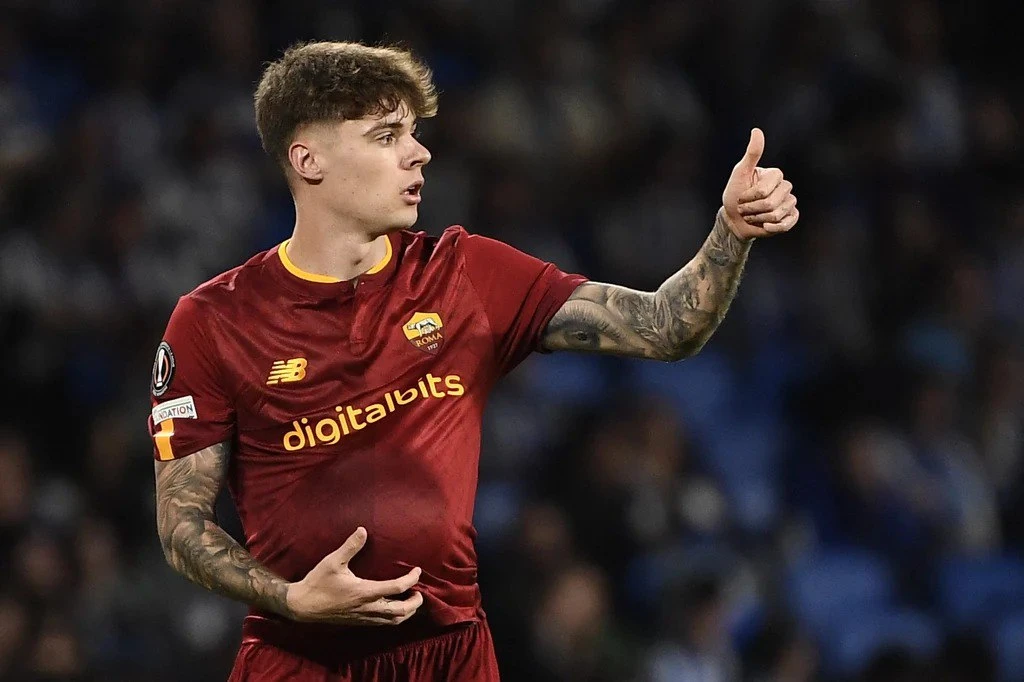 Roma's young Star Nicola Zalewski set for potential transfer to Galatasaray