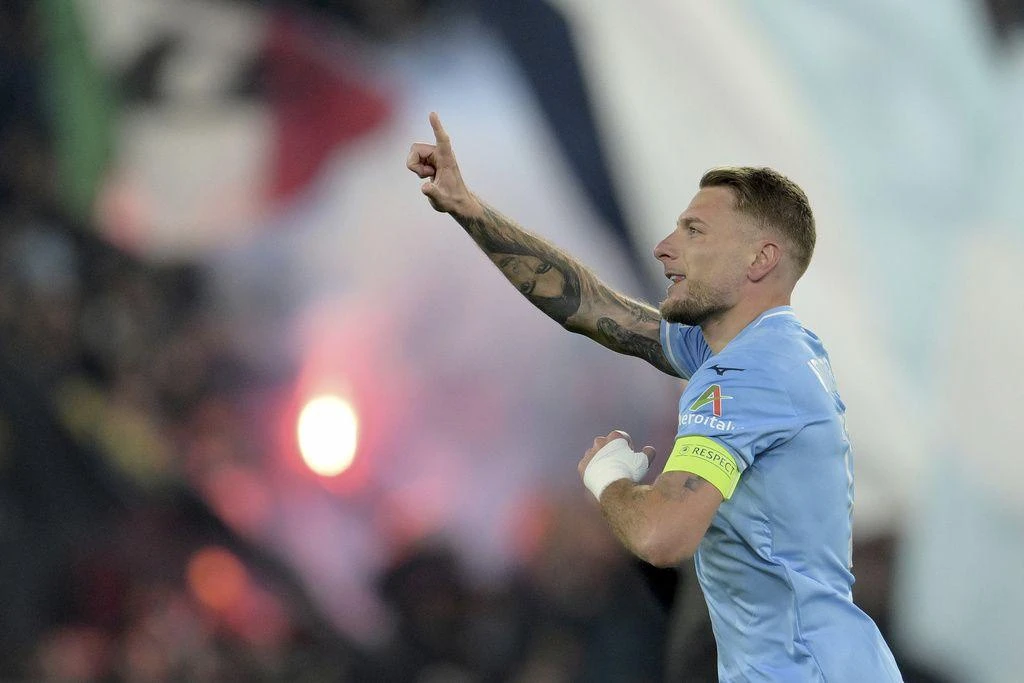 Bayern Munich's goal drought continues in 1-0 loss to Lazio