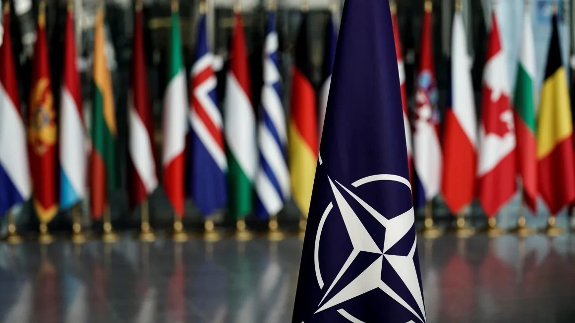 NATO foreign ministers discuss support for Ukraine, Middle East security