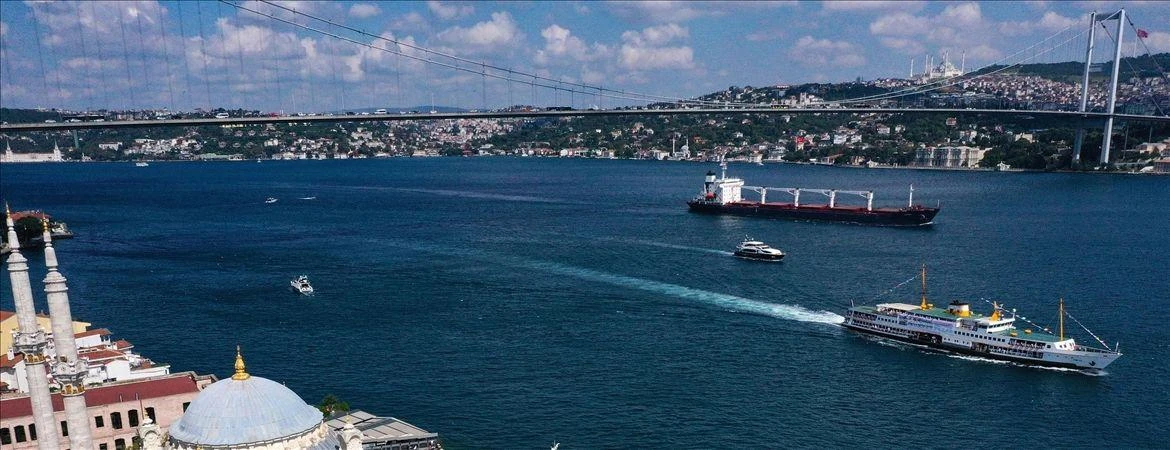 Istanbul Strait's maritime traffic suspended due to mechanical failure