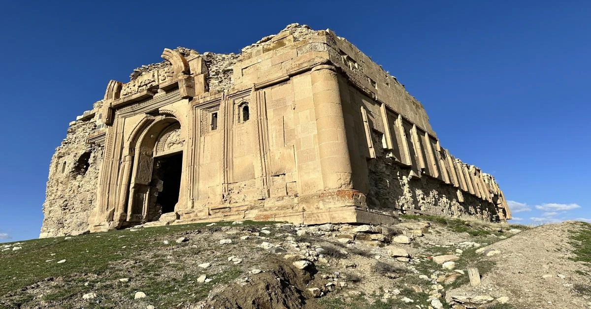 1,700-year-old St. Bartholomew's Church in Van, Türkiye, awaits visitors