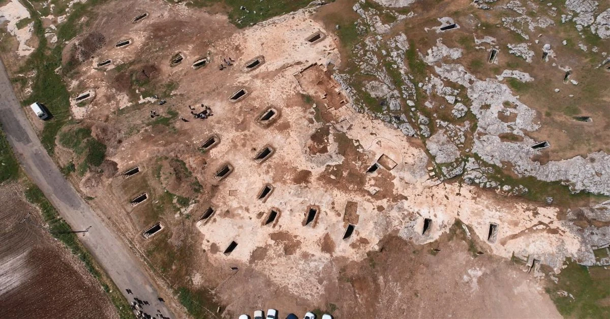 2000-year-old Turus Rock Tombs under excavation