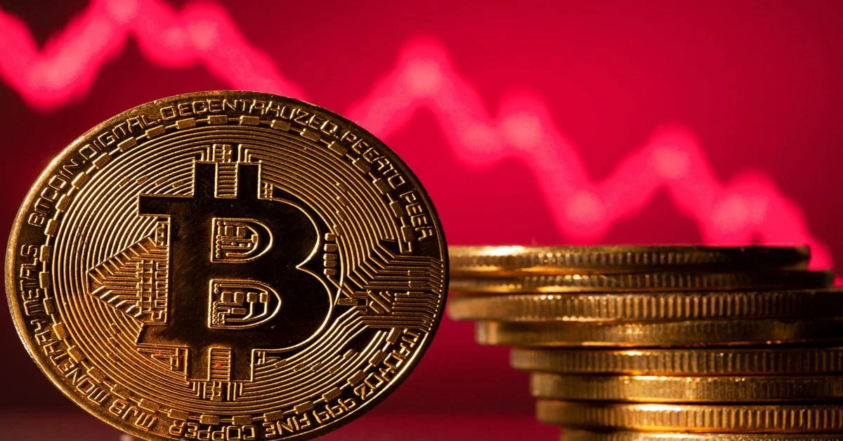 Bitcoin’s decline: Experts issue warnings with analysis