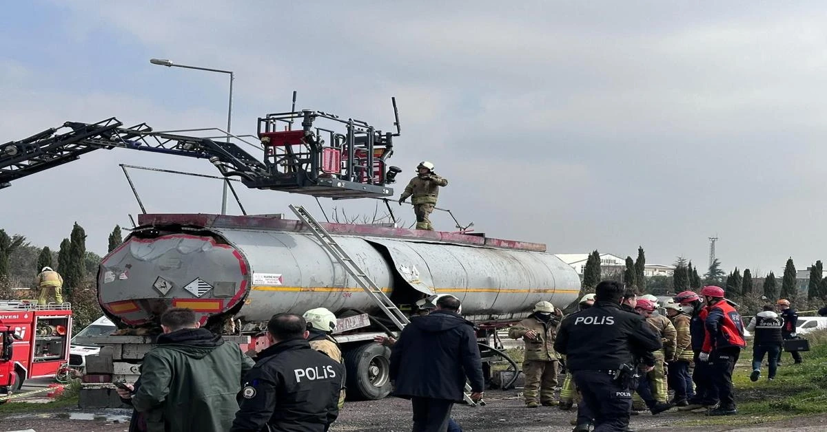 Explosion at Istanbul fuel tanker injures 4