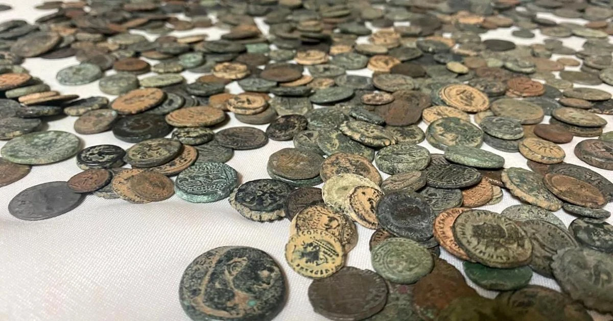 French authorities to return 8,597 ancient coins to Türkiye