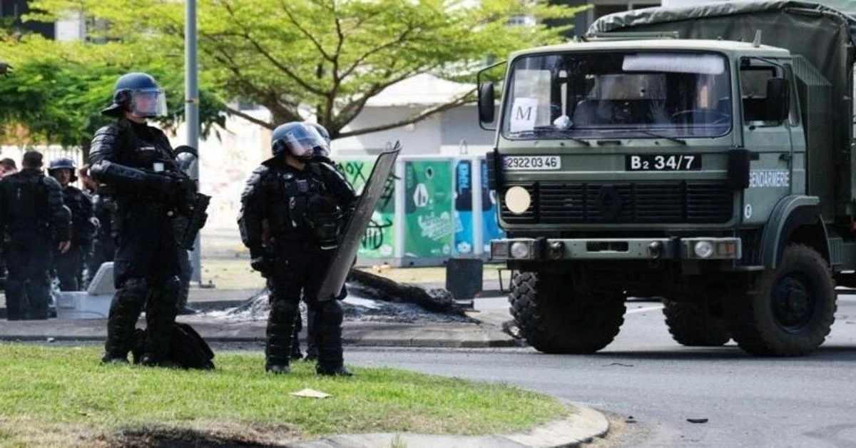 French security forces work to restore order in New Caledonia