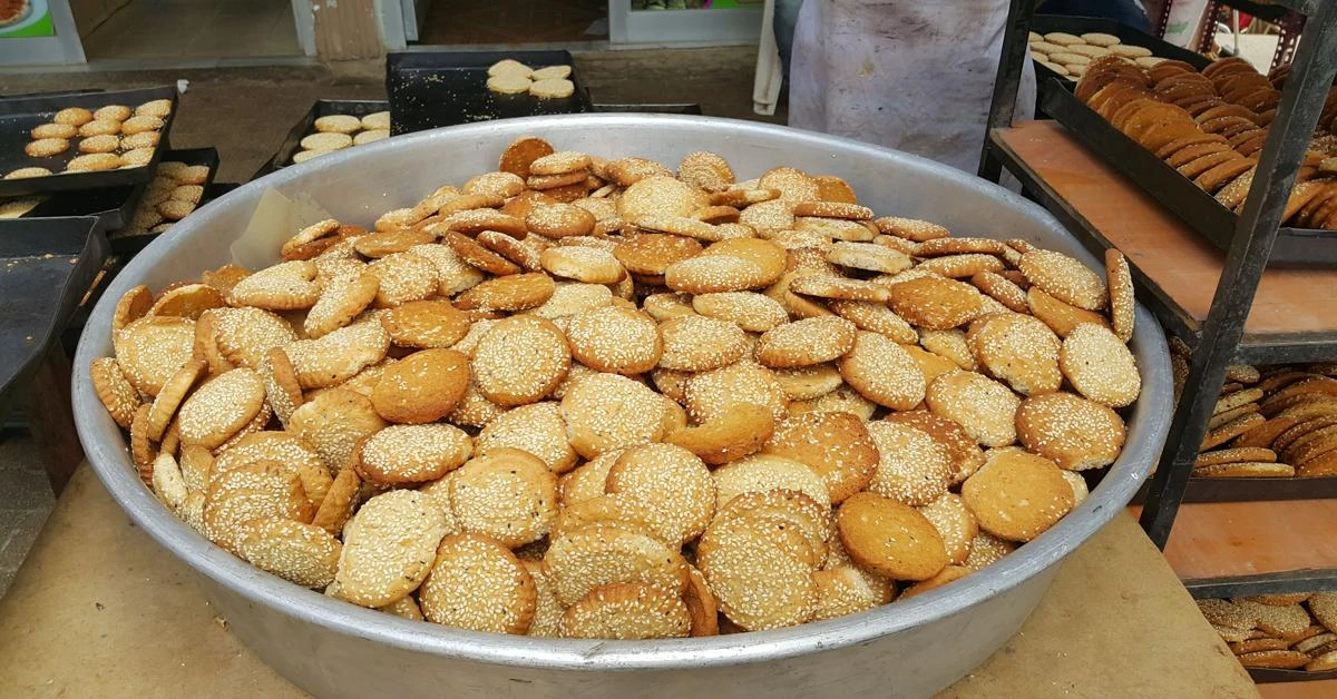 Gaziantep's traditional sweet ‘kombe' continues sale for centuries on Eid