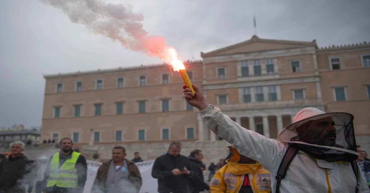 Greek beekeepers rally in Athens over soaring production costs