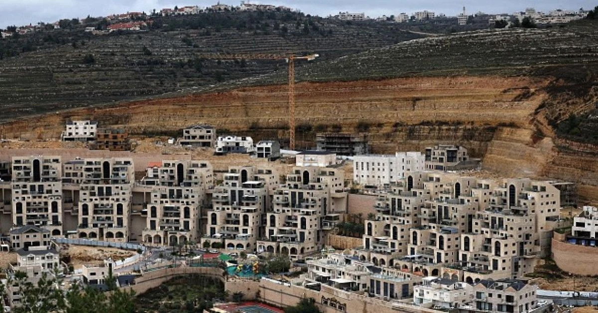 Israel plans to build 3,300 new settlement homes