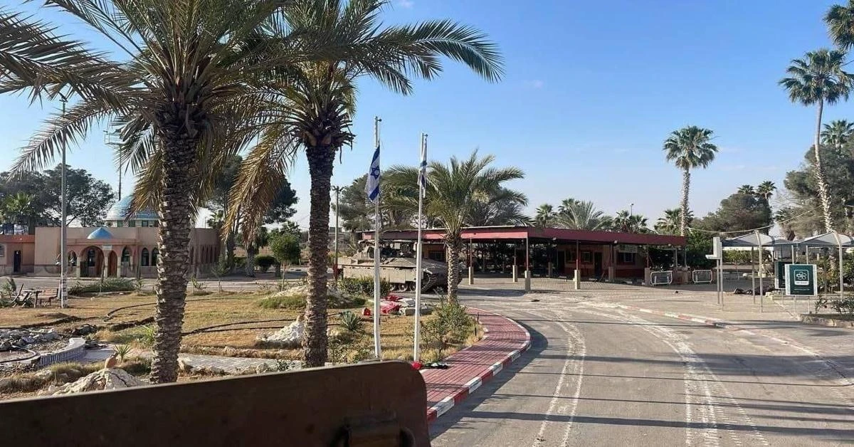 Israeli seizes Rafah border crossing, threatening humanitarian aid