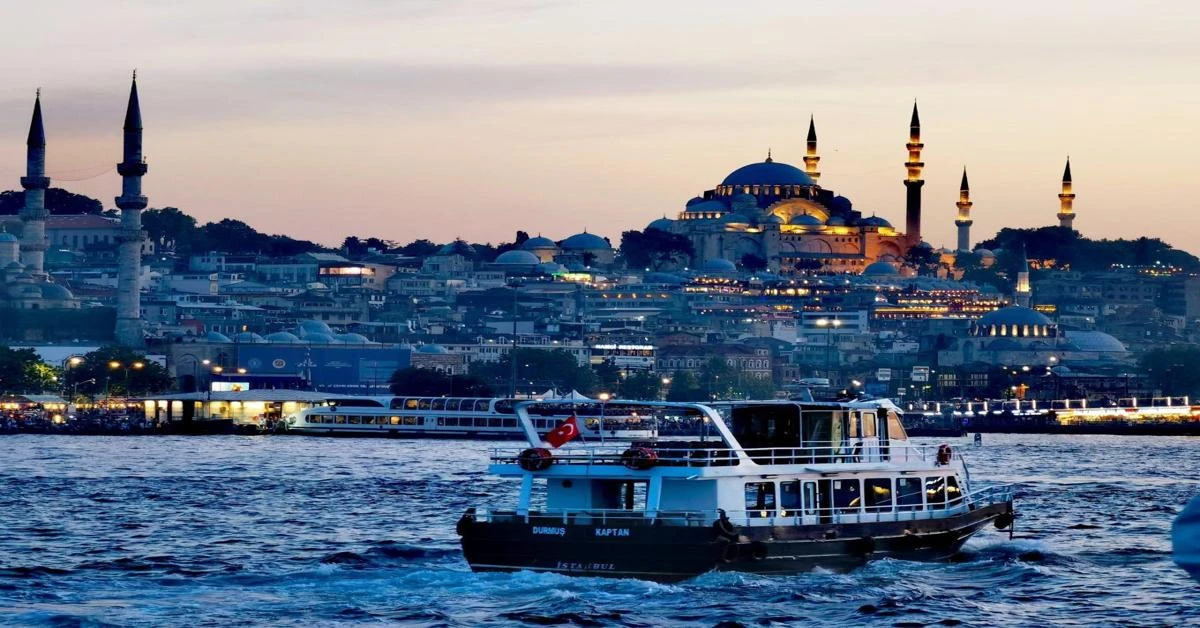 Istanbul breaks tourism record with over 17 million visitors in 2023