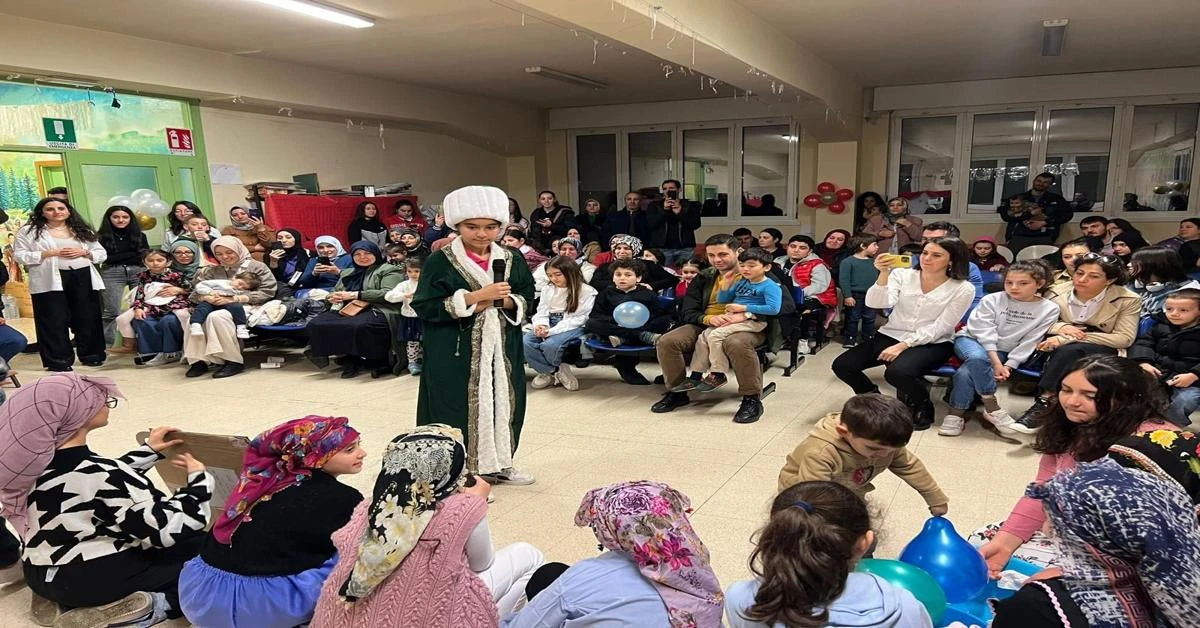 Italian students of Turkish, Turkish culture unite at Ramadan event