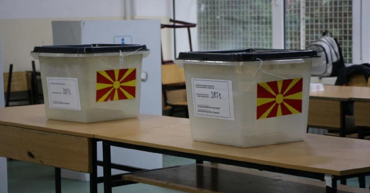 North Macedonia's presidential race goes to second round