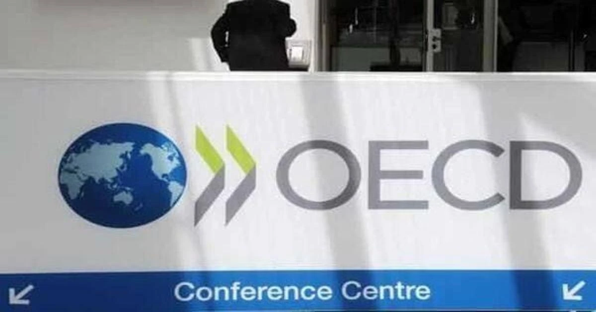 OECD slightly raises world growth forecast but warns about Mideast risk