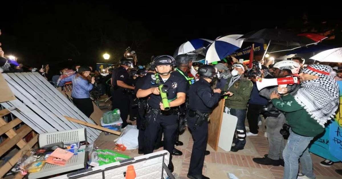 Police remove pro-Palestinian encampment at UCLA campus