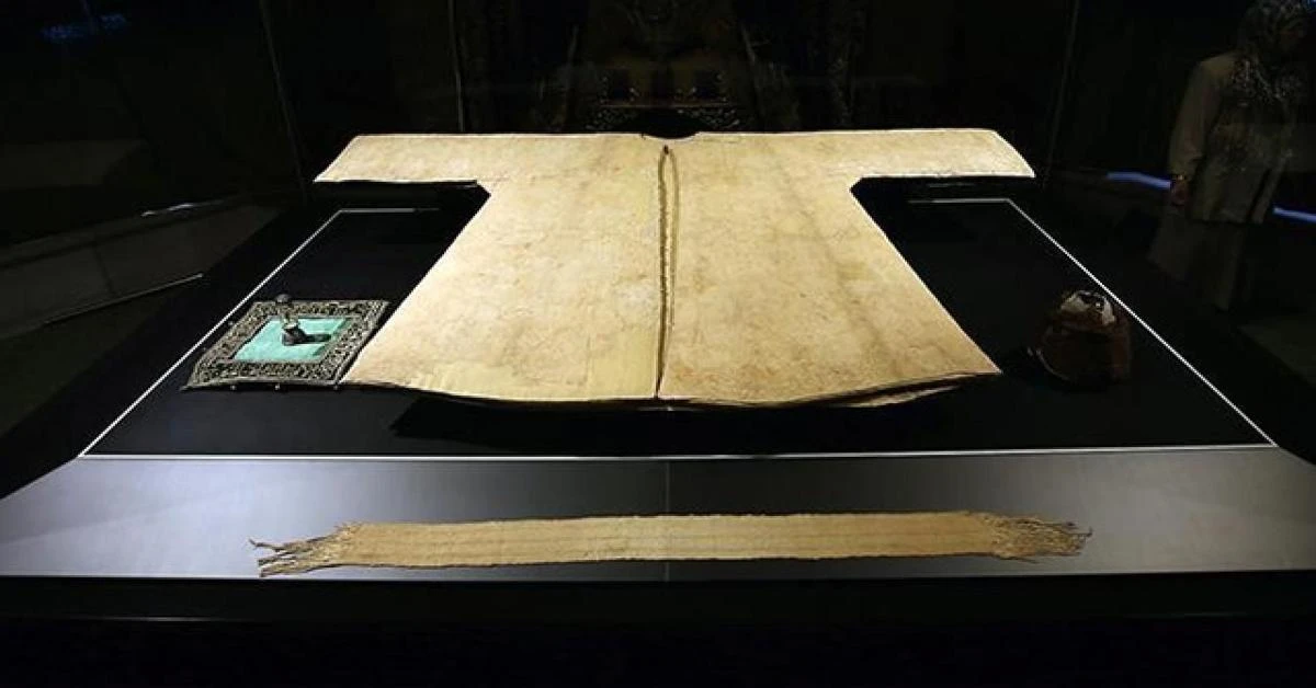 Prophet Muhammad's cloak to be displayed in Istanbul during Ramadan