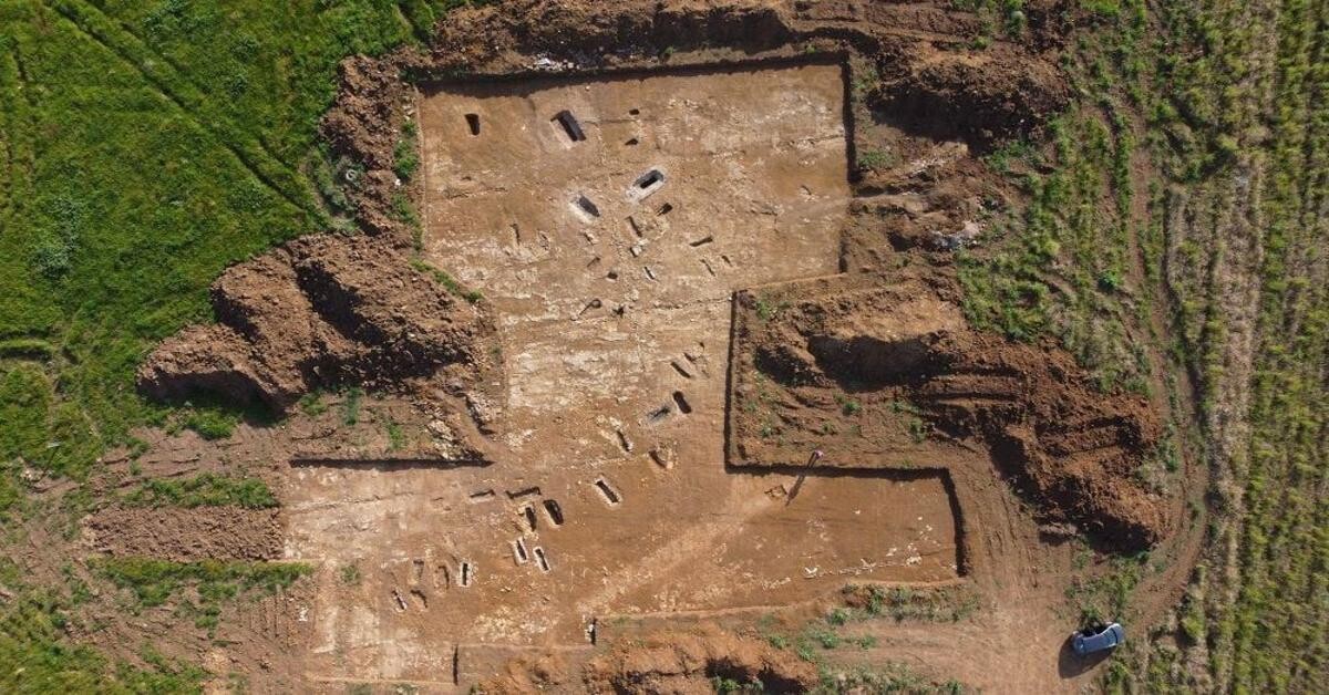 Roman necropolis discovered in central Italy with unique finds