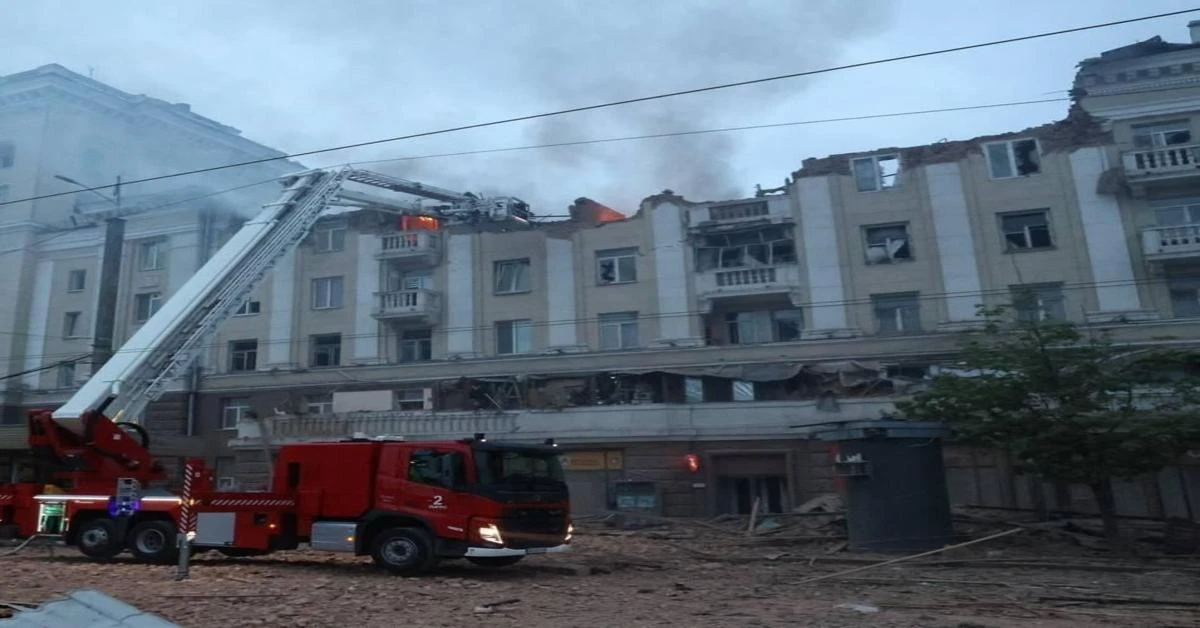 Russia attacks Dnipropetrovsk, killing at least 8 civilians