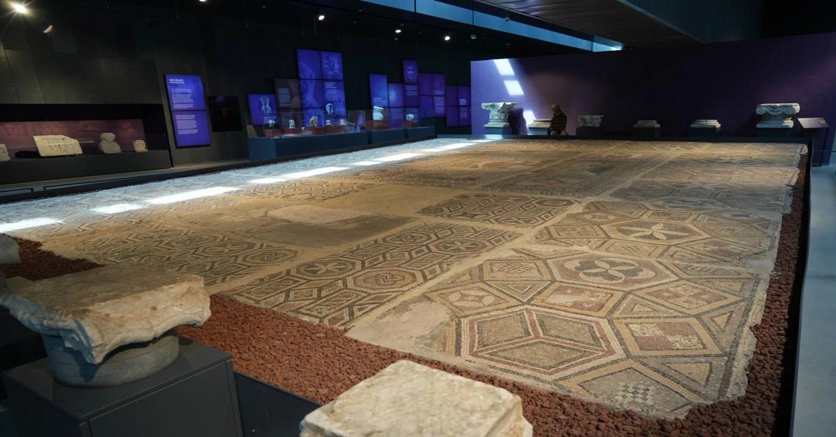 Samsun Museum visitors show great interest in 'Amisos Mosaic' 