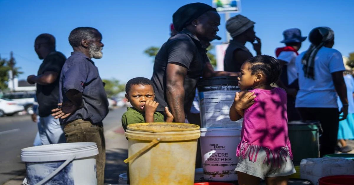 South Africa's largest city struggles with unprecedented water crisis