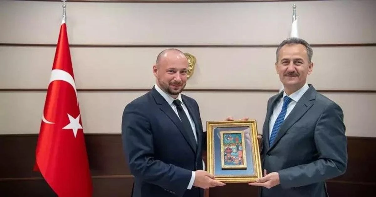 SSB head Gorgun and Poland's State Minister Siewiera meet