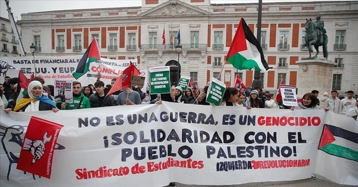 Thousands in Spain demand immediate halt to arms trade with Israel