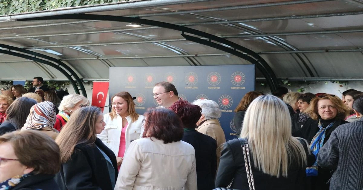 Turkish consul general in Greece's Komotini bridges cultures on Int'l Women's Day