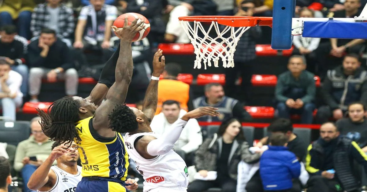 Turkish Cup semifinals: Fenerbahce defeat Besiktas