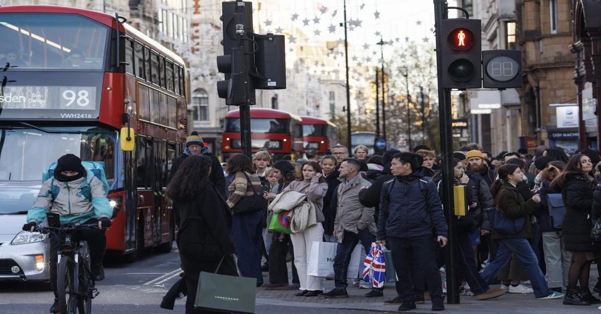 UK inflation remains unchanged at 4% in January