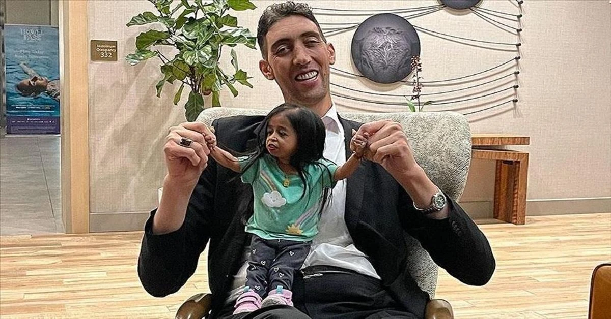 World's tallest man from Türkiye meets shortest woman in US