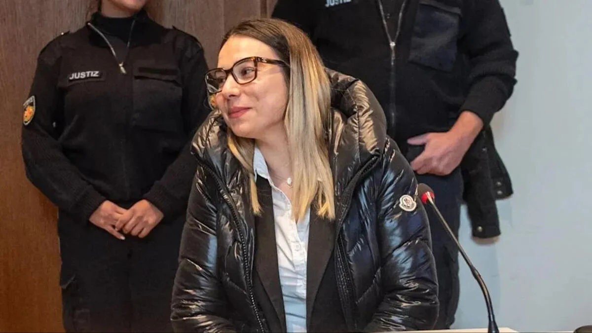 Yasemin Gundogan in court wearing glasses and a designer coat that attracted attention, Bremen