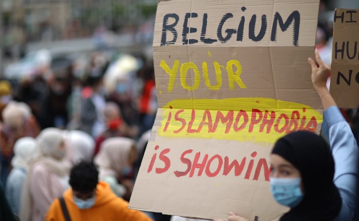 Report reveals 90% of discrimination victims in Belgium are Muslims