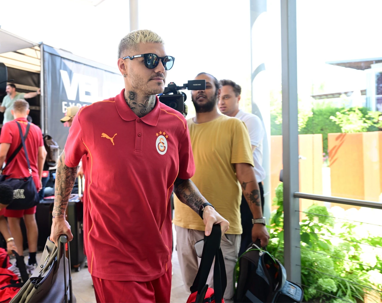 Galatasaray star Mauro Icardi and Wanda Nara confirm divorce