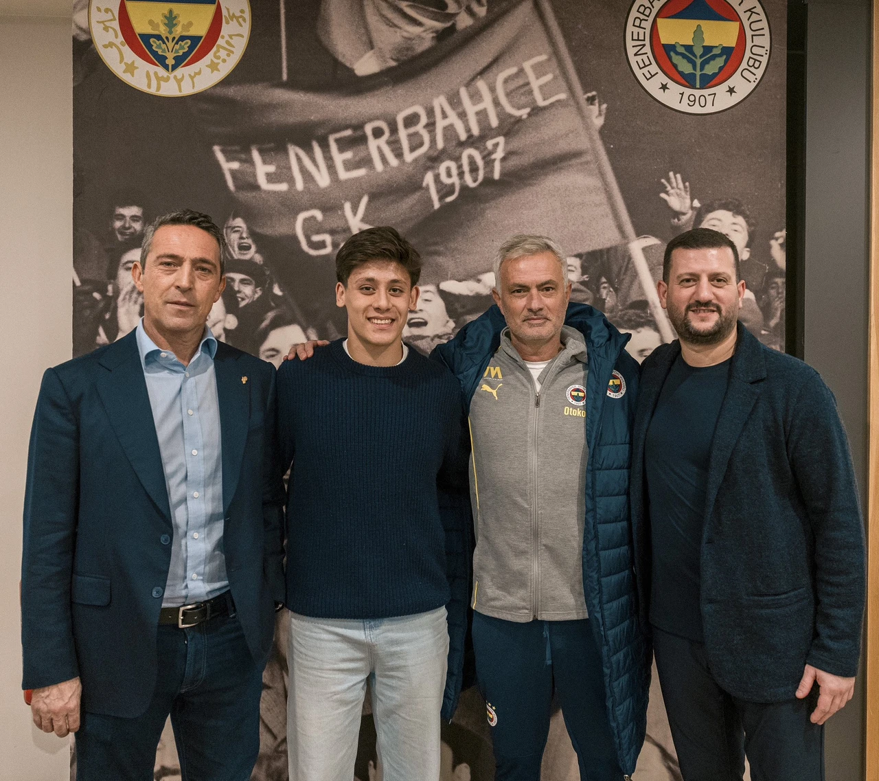 Arda Guler visits Fenerbahce, reconnects with former teammates