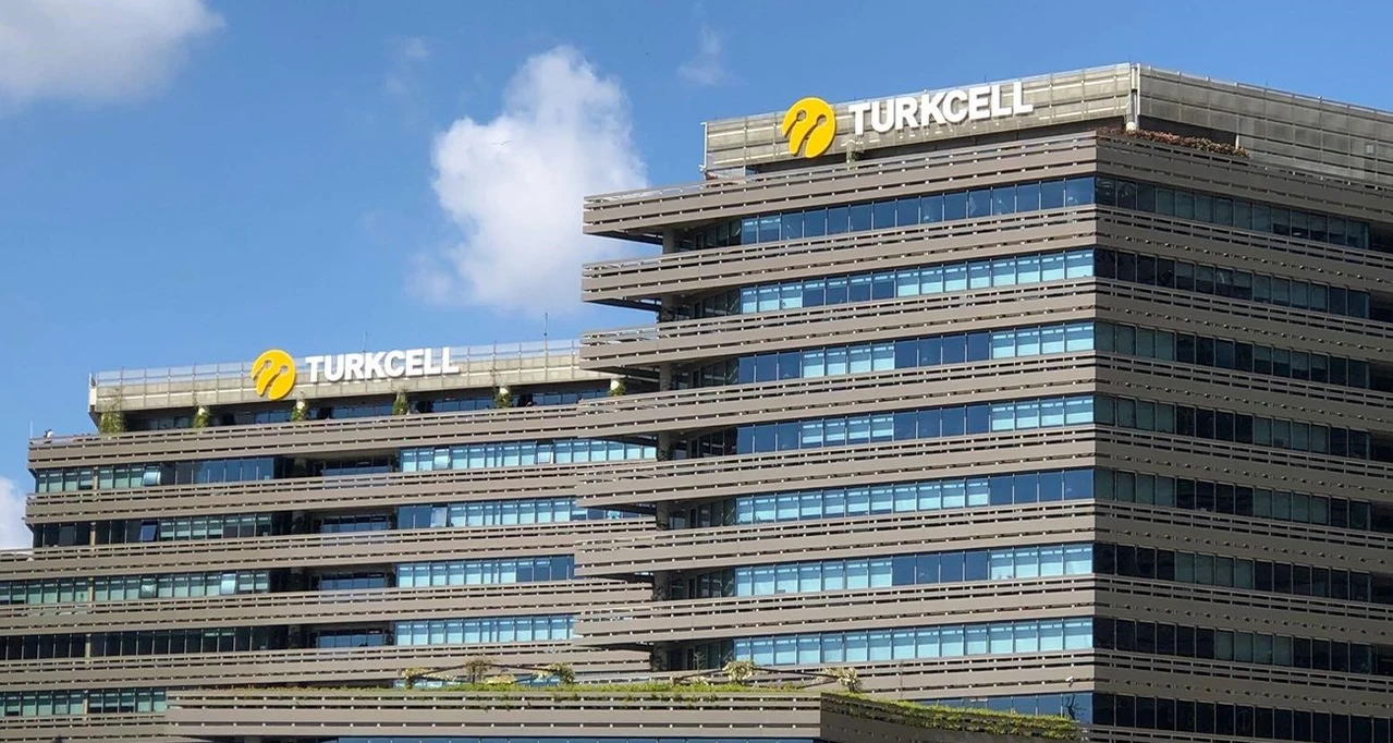 Türkiye Wealth Fund to buy sanctioned Russian billionaire’s Turkcell stakes: Report