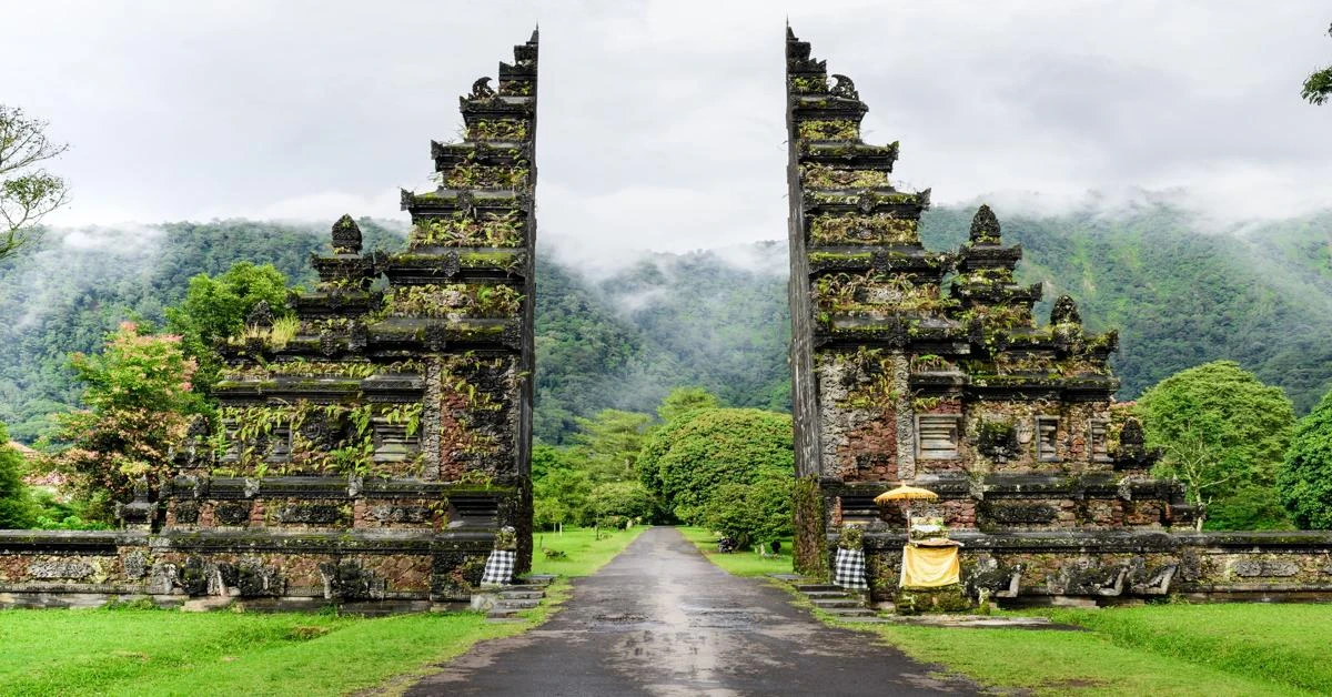 Perekonomian dan pariwisata Indonesia menghadapi tantangan akibat kenaikan pajak