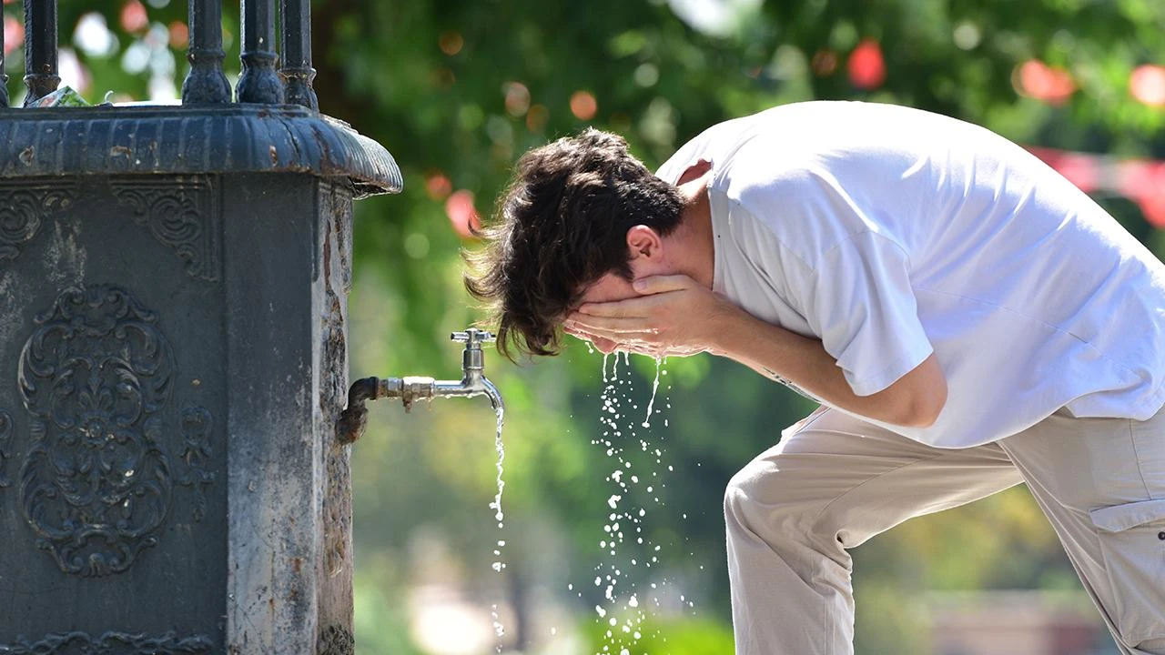 Summer sticks around in Türkiye: October's surprise warm spell