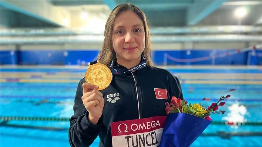 Young Turkish swimmer Tuncel breaks international records – Türkiye Today