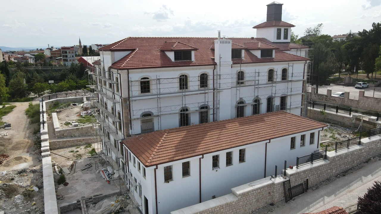 Historic US-built Girls' School in Türkiye transformed into library