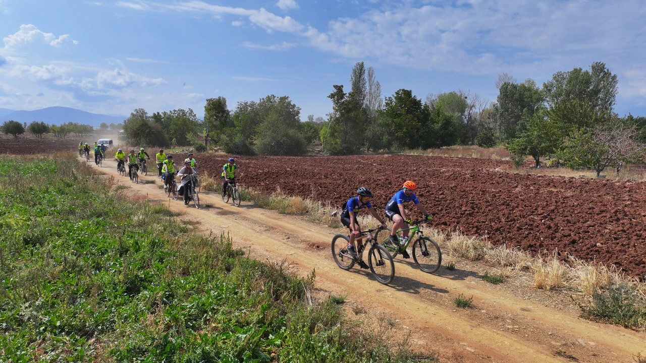 Cyclists explore Konya’s historical, natural beauty on two wheels