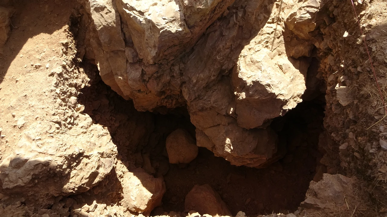 Sultan Inkaya 64,000-year-old workshop discovered in Türkiye's Inkaya Cave - Türkiye ...