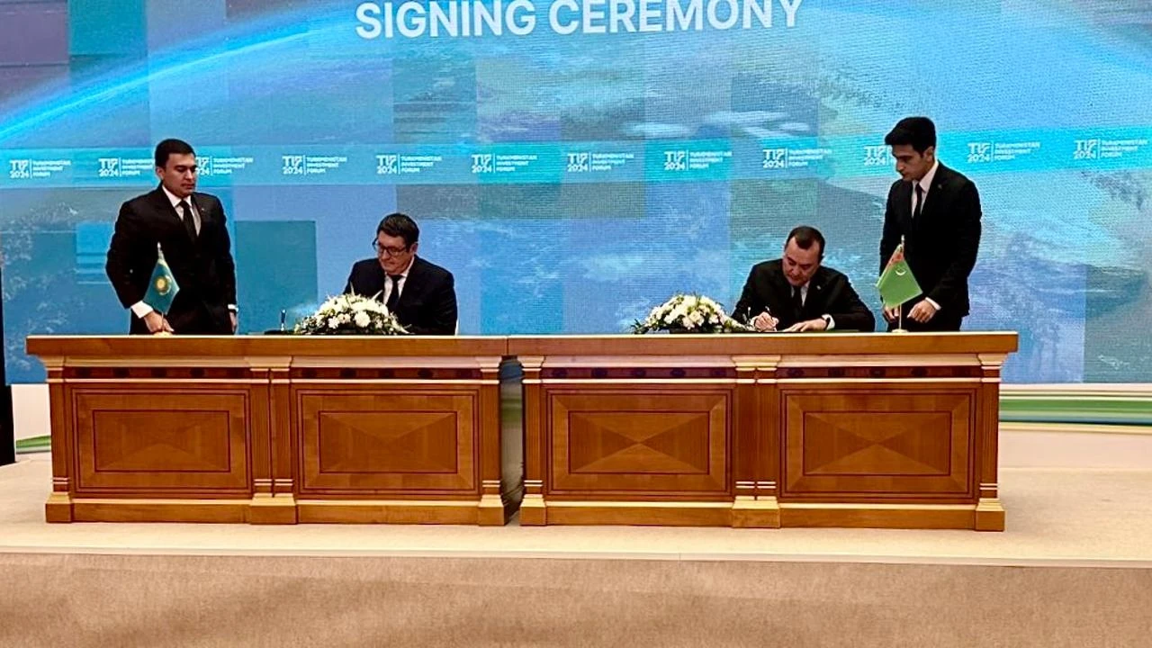 Kazakhstan, Turkmenistan sign gas cooperation memorandum