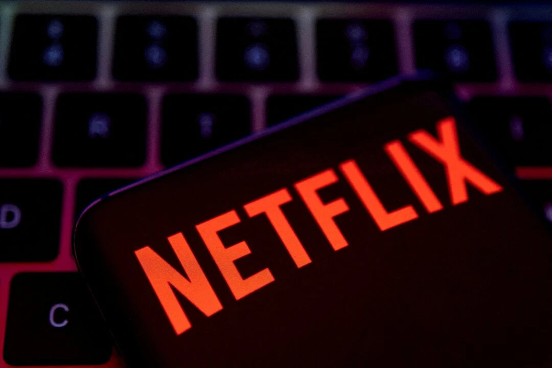 Netflix, Türk askerlerini işgalci olarak tasvir eden Yunan dizisine tepkiyle karşı karşıya