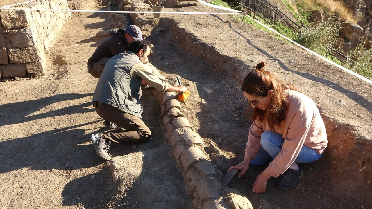 Excavations at Alexander the Great's castle in Türkiye uncover 500-year-old system