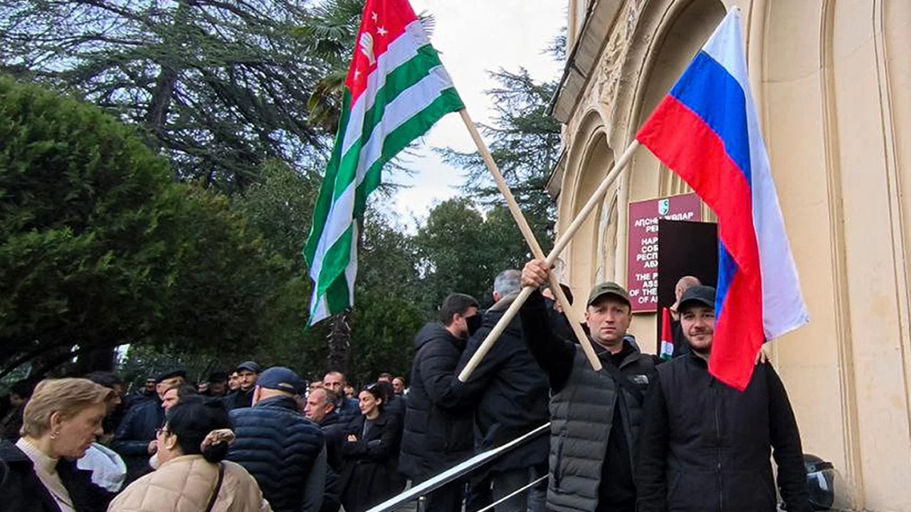 Abkhazia's leader resigns amid protests over Russian influence