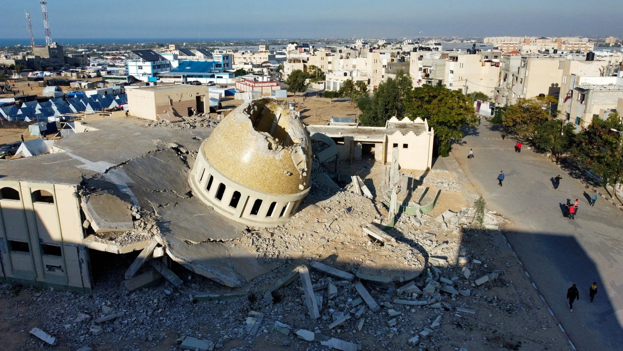 Israel destroys 79% of mosques in Gaza