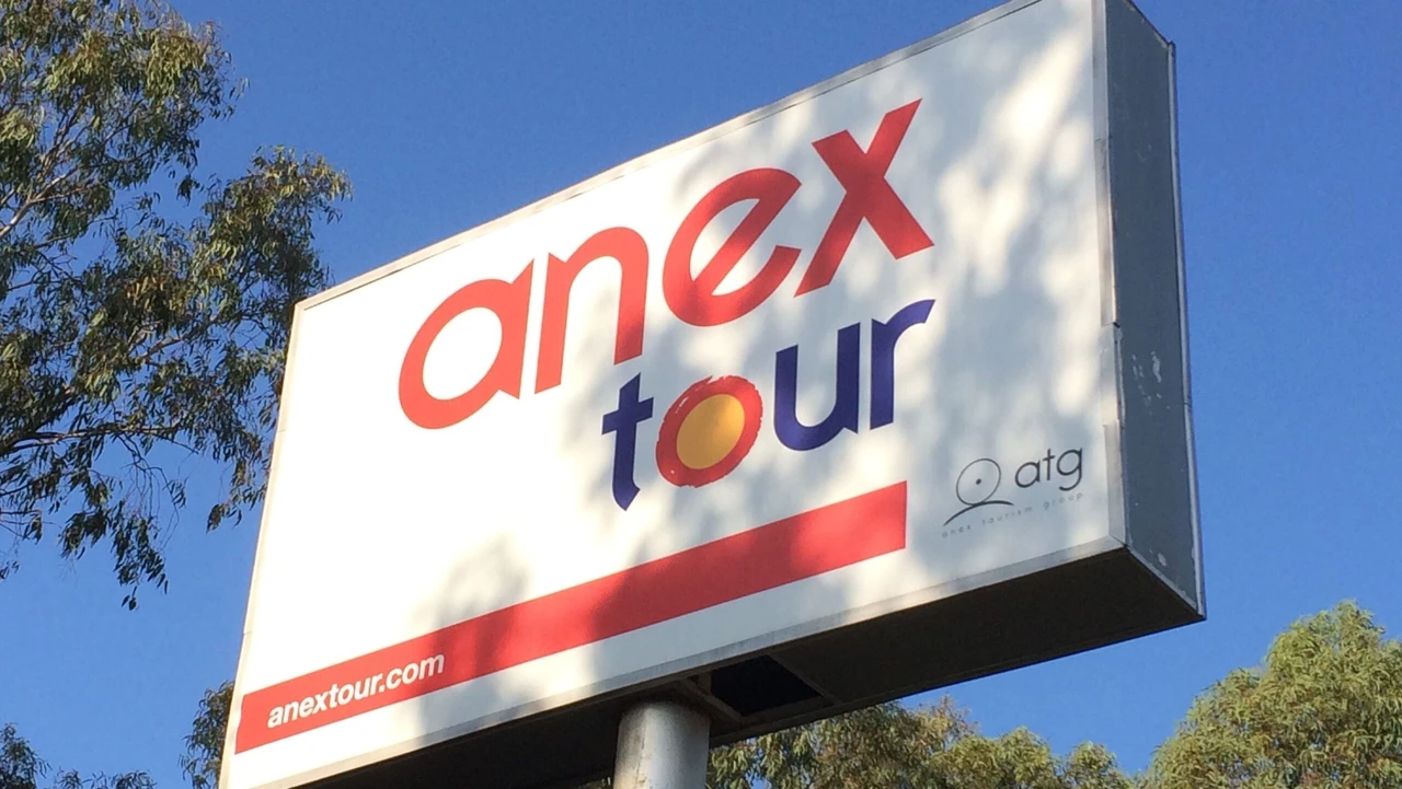 Anex Tour billboard